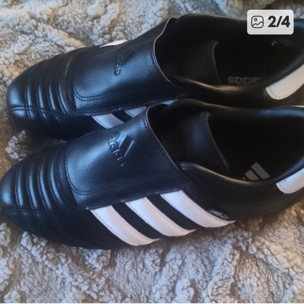 Adidas Women's Classic Black and White Sneakers - Picture 2 of 4